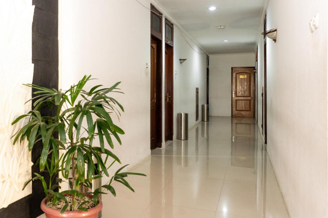 Reddoorz Plus Syariah Near Java Supermall Semarang 2 Ngoại thất bức ảnh